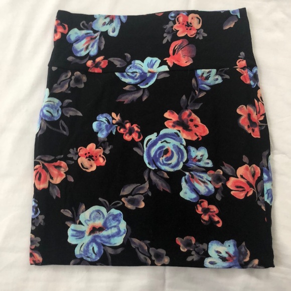 FLORAL SKIRT - Picture 2 of 2